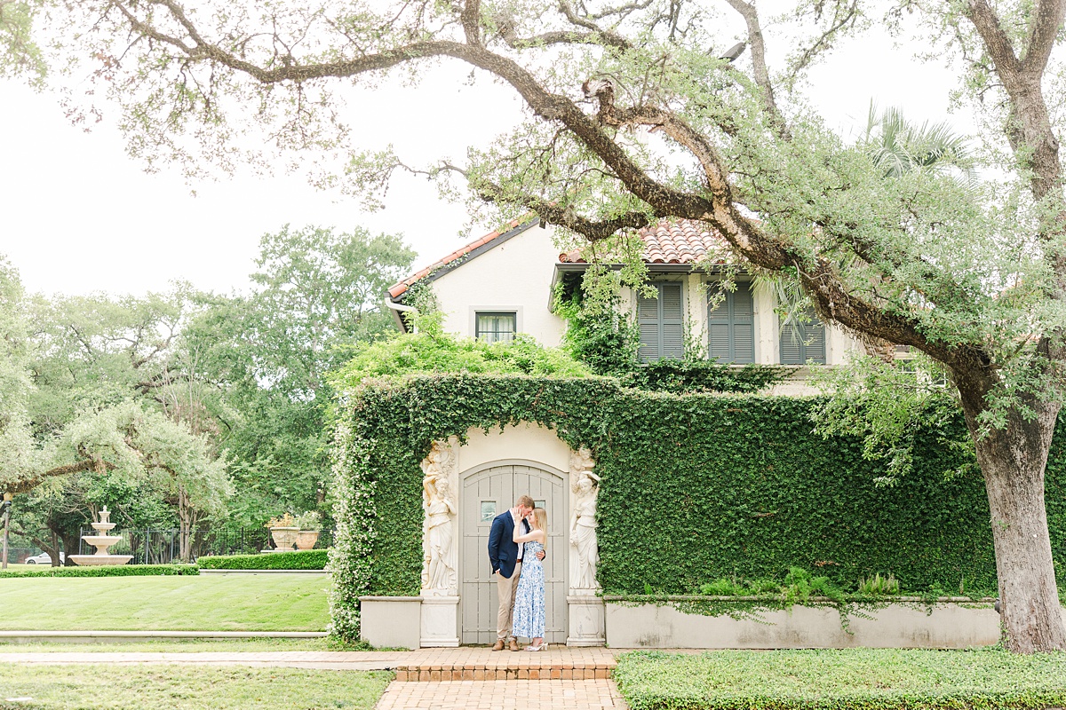 A North Boulevard and McGovern Centennial Gardens Engagement Session